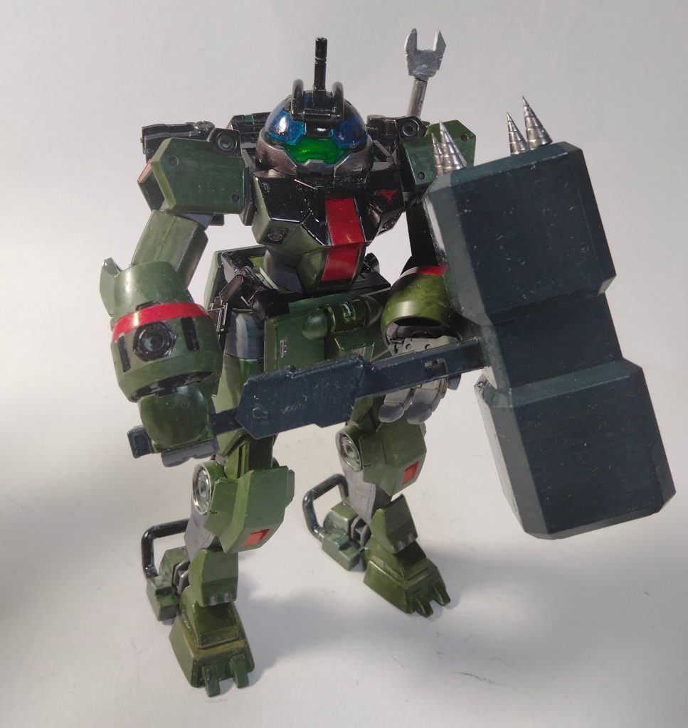 ビームガンはあくまで牽制用     メインはご覧のように巨大なハンマー 裏側には4つのドリル付き(;・∀・)