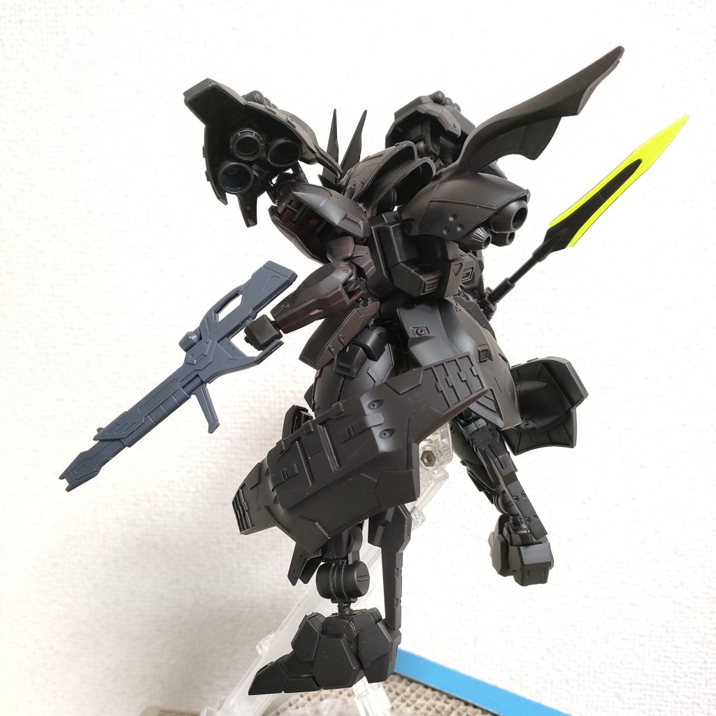 バックパックにはSDナイチンゲールの頭部パーツにスラスターを増設。いつどんなジャンクパーツが役に立つかわかりませんね✨