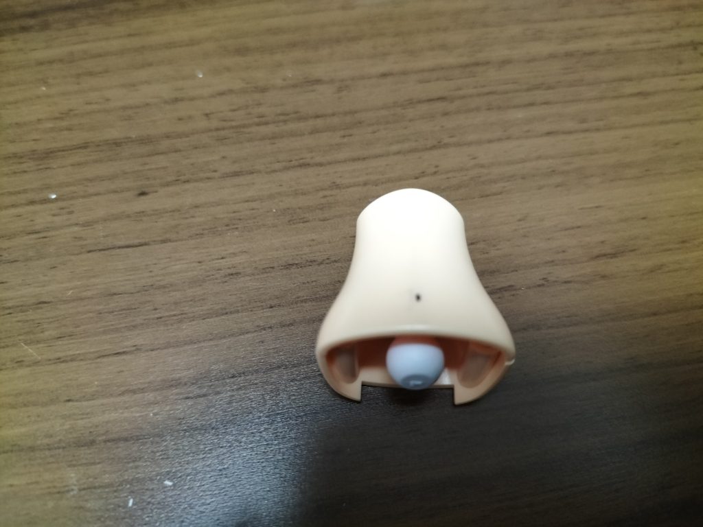 まって!なんでオヘソあるの?おしりもなんかプリってしてるし…スカートで隠れるんすよ!?ふみな先輩女子高生すよ?何考えてんすかバンダイさん(´;ω;`)