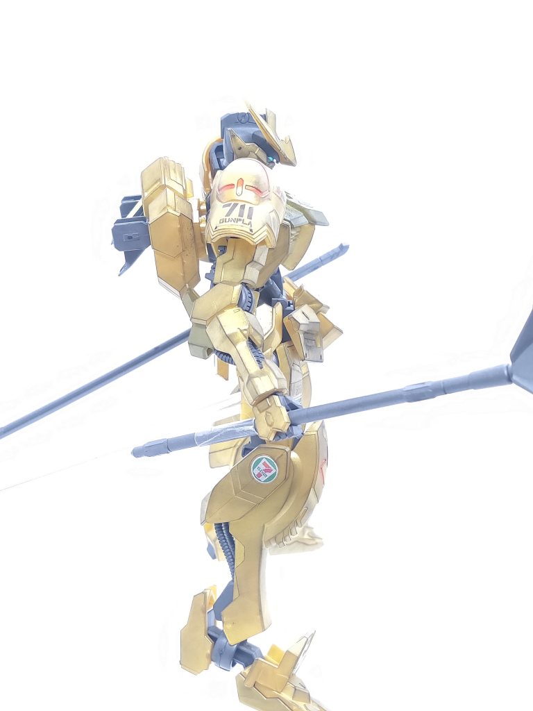 ガンダムバルバトス「ゴールドインジェクションカラー」–4枚目/制作者：かえる