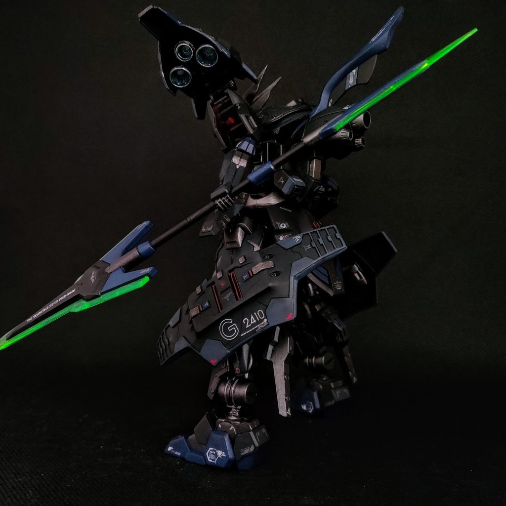 スラスター増し増しで高機動化。パイロット吐血必至😱