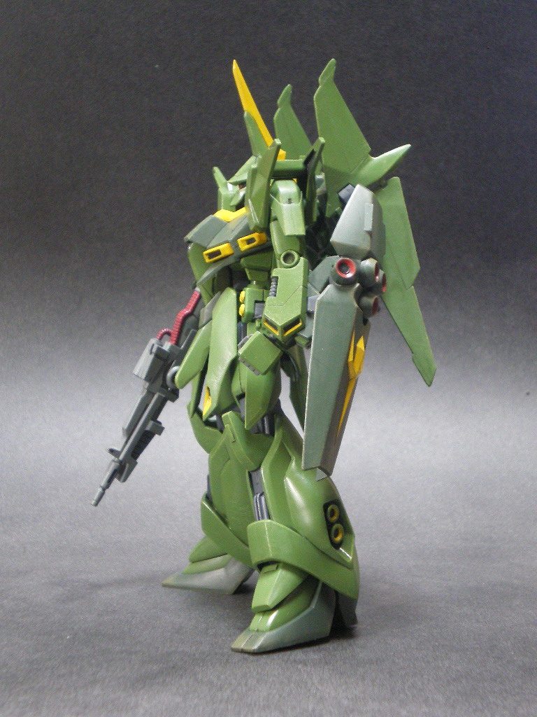 バウ量産型–2枚目/制作者：tarao