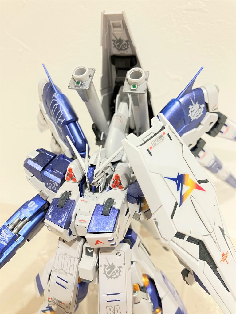 ハイメガシールドを背中に装備しバズーカを2門装備に(/・ω・)/