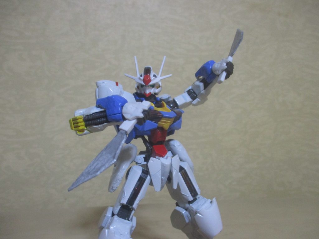 「逃げれば1つ、進めば2つ!!」なナイフ二刀流!!