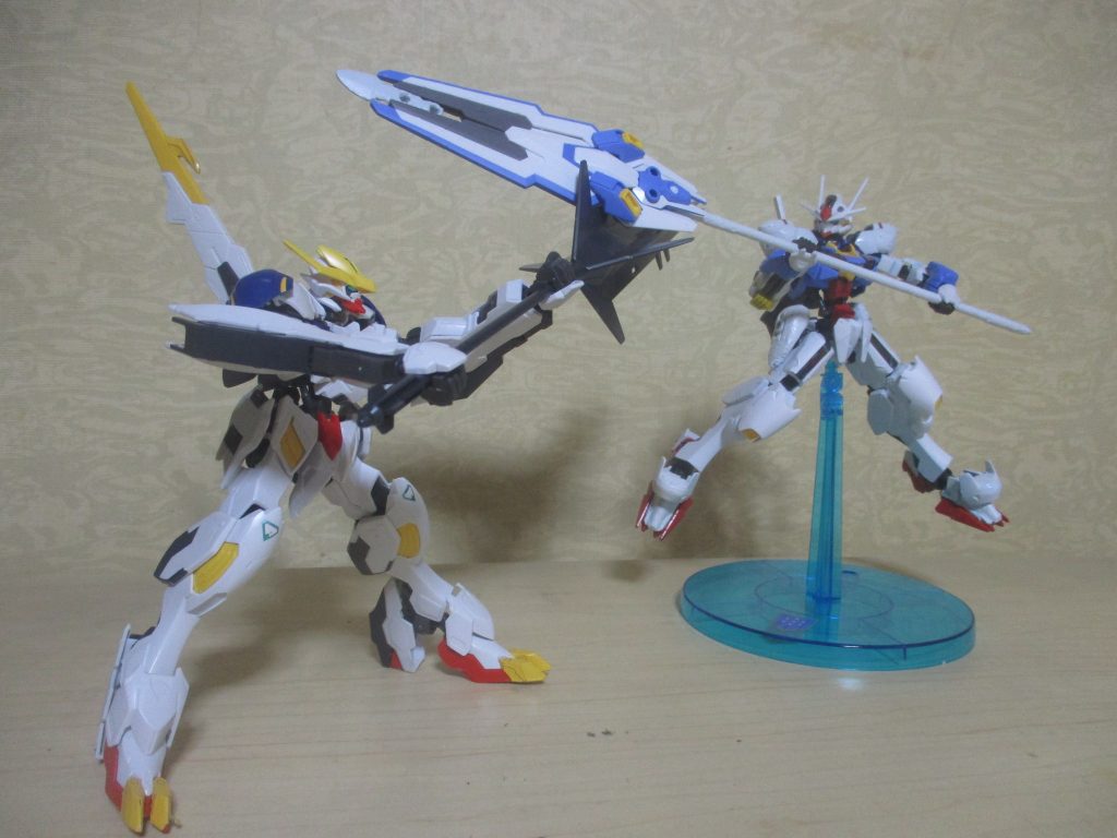 お互いのメイスを激しくぶつけ合う!!