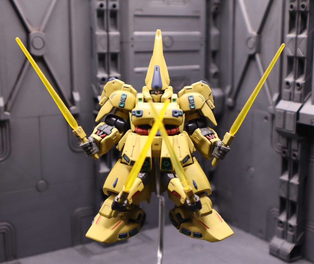 モビルスーツアンサンブルの関節で腕を稼働できるようにしました。