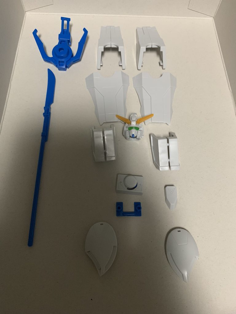 旧キットのライジングガンダムで使うのはこちらのみ。なのでほぼＭＧシャイニングを使用する形になります。