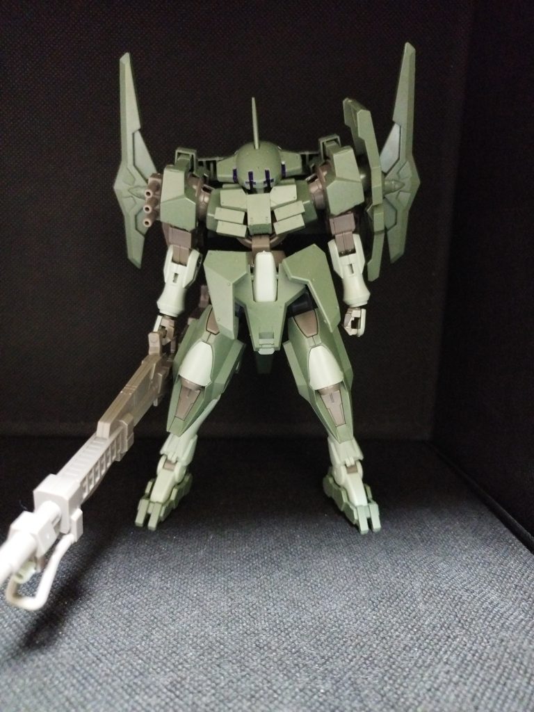 立ち姿でもう様になってますね!思ってんの俺だけかな(-_-;)なんかいつもどうり内容薄くてスイマセンm(_ _)m写真がかなり少ないのは撮りためしたのを出先で書いてるからです。どうぞ今年もよろしくお願いします！