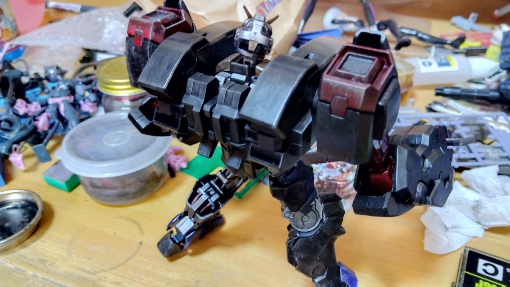 んで、ウェザリングカラーをかけた後に、ウェザリングマスターで上塗りして、艶消しでフィニッシュ。