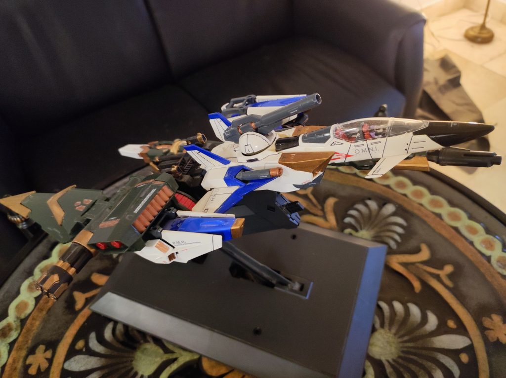 アグニだけではなく、コンボウェポンポッドも大きいです! これはPGだけの迫力です。