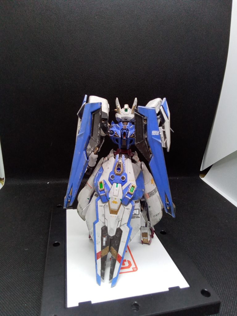 本家シールド(ビット)は背面スカートに装備重量過多なので キットを支える大切な部分