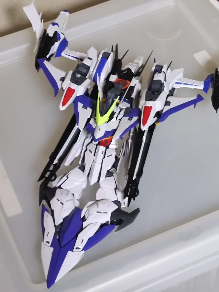 バランスとるのが難しくて、スタンド使うの諦めたくらいデカい