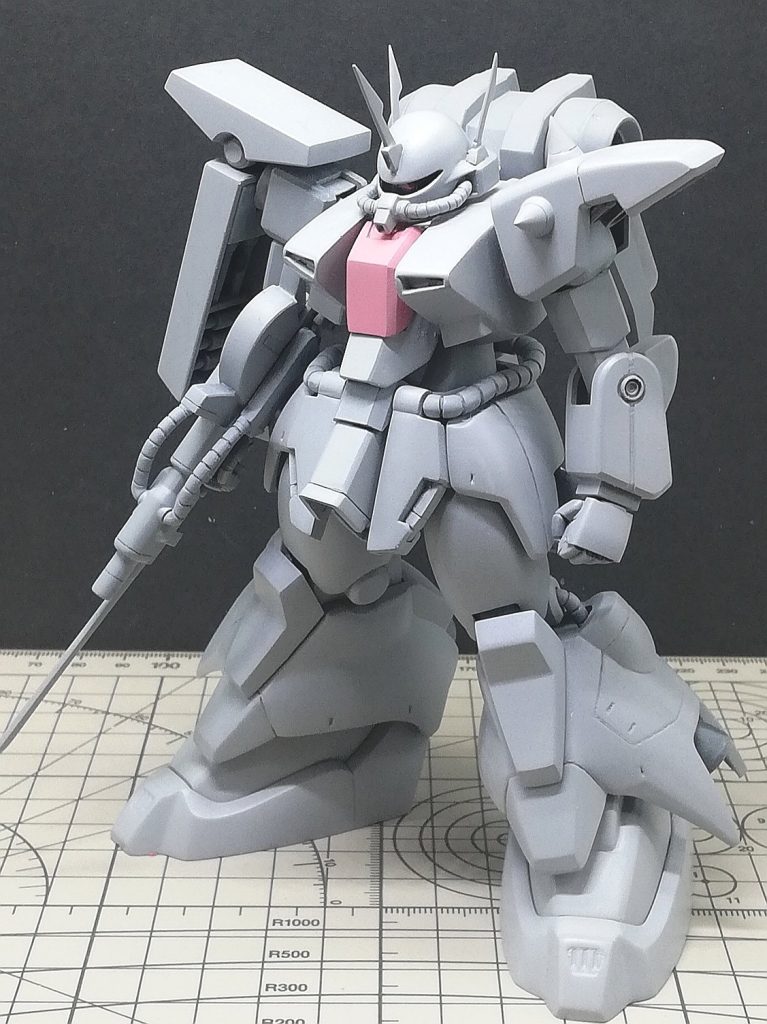 後は古いキットなので表面のウネウネがヤバいです。180番のペーパーでぎょりぎょりして整えてます。