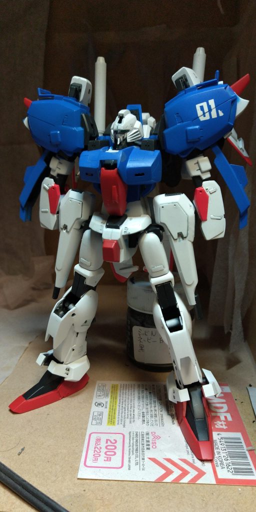 肩のNo.は塗装で再現。