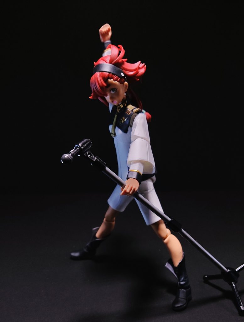 マーキュリーだからね!取らせるよね、ポーズを。