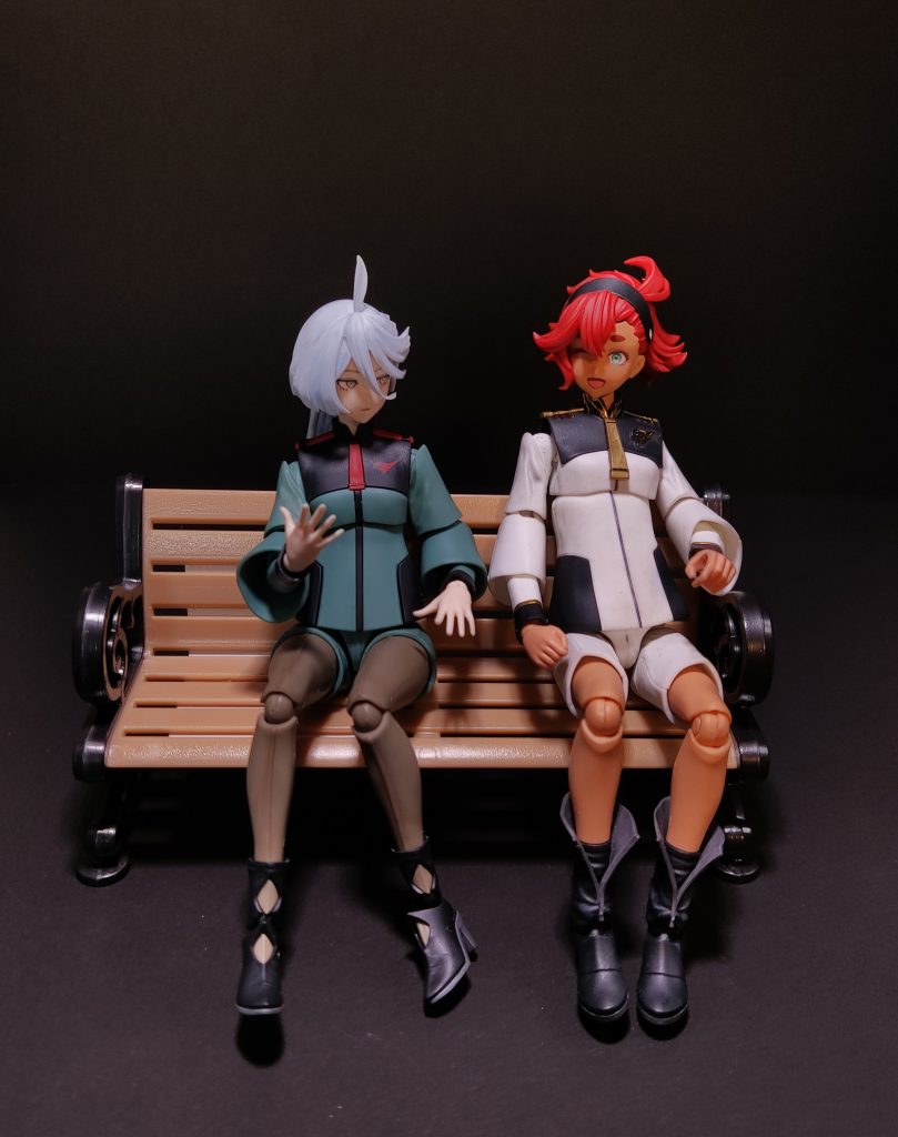 ベンチとかテーブルとか100均で揃うからついつい買ってしまう…