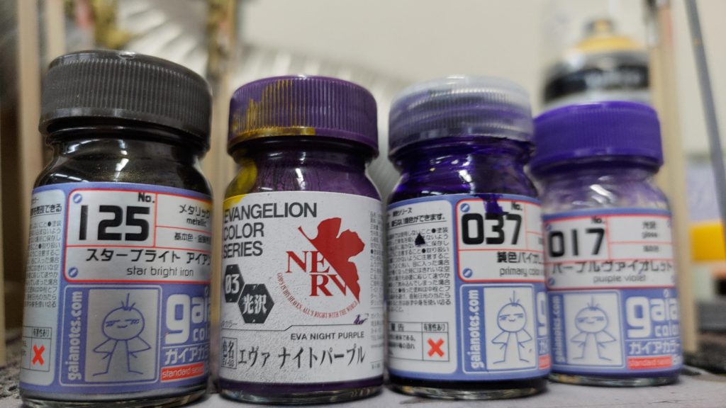 塗装は秋葉原工作室さんにて!写真のカラーで紫は調色