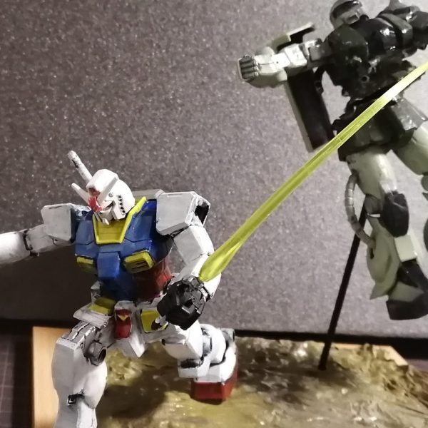 ガンダム大地に立つ