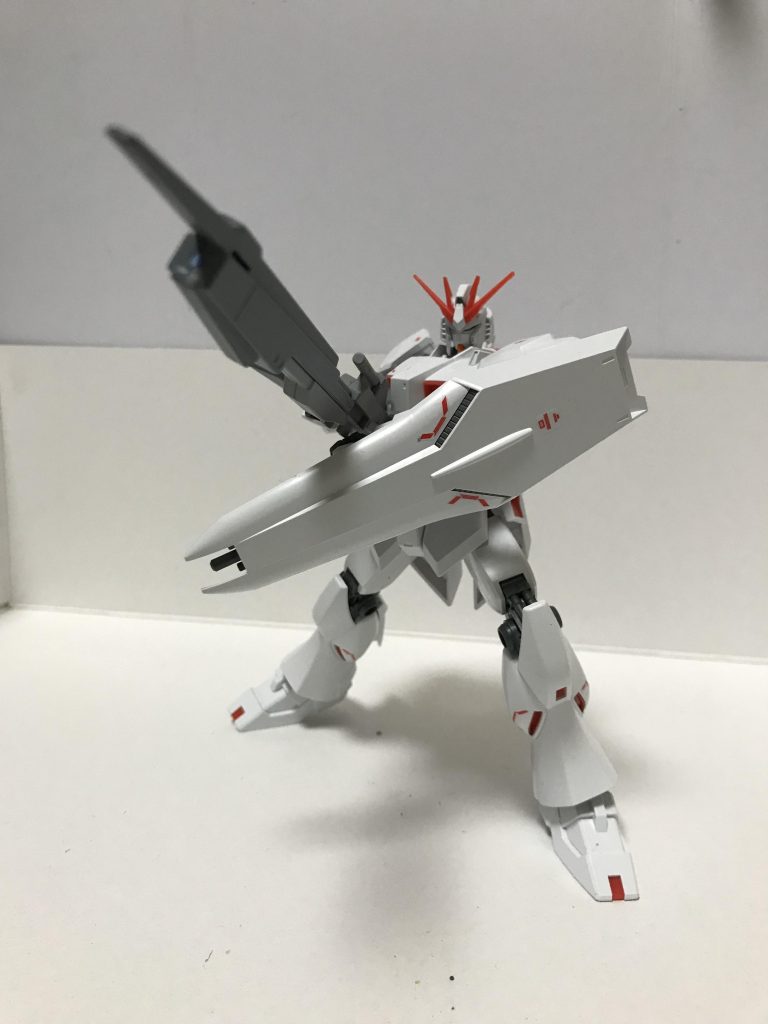 νガンダム:試験機–4枚目/制作者:珠衣明