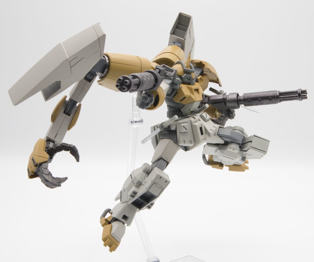 SEED撃ちも案外サマになるデミ。