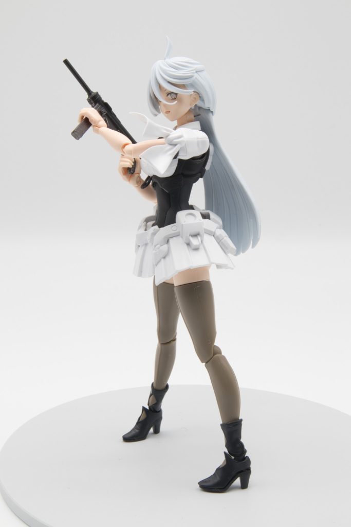 ミオリネ・レンブラン [メイド服と機関銃]–5枚目/制作者：HerGrayMetal