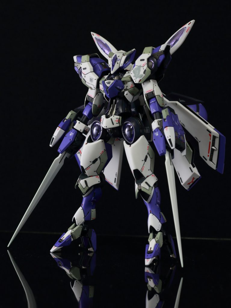 各部にスジ彫りとレッドチップを追加、塗り分けとデカール多めで作りました。今までで一番多くスジ彫りを追加した作品だと思います。頑張った!!