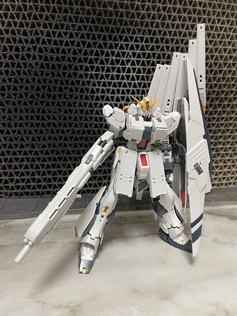 ↑　塗装前の素組みです。