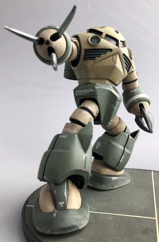 シャアズゴなので腰が回ります。