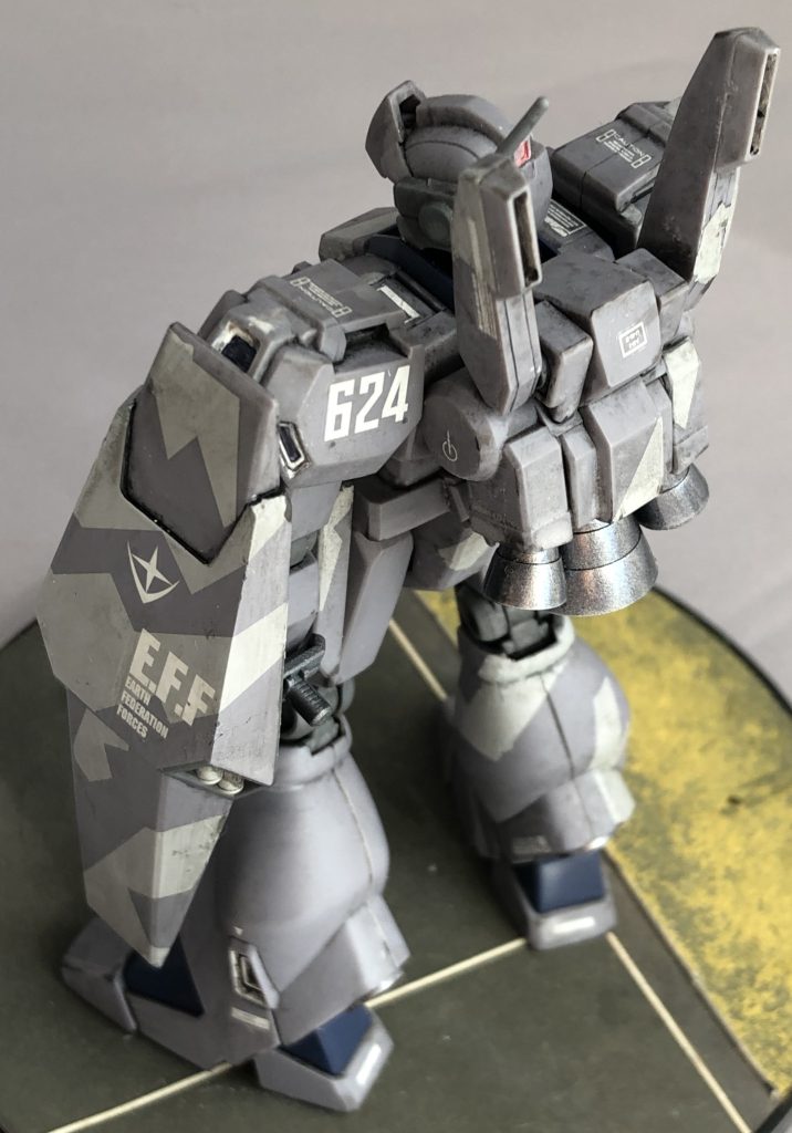 各部スラスターにはホワイトの差し色を入れたのですが、ウェザリングで良くも悪くも馴染んじゃいました。