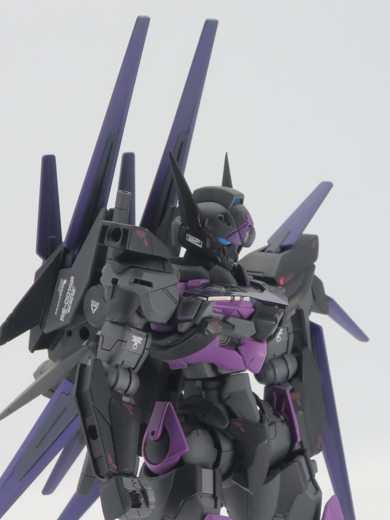 GNシードル度は直接肩に取り付けています。