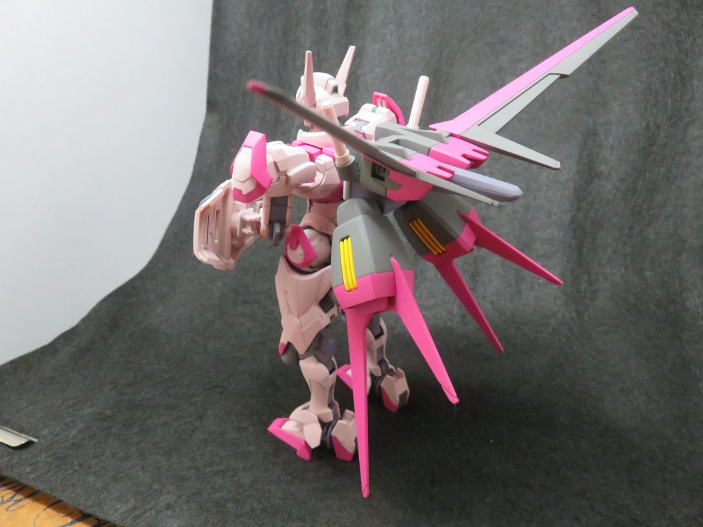 <ルージュのエールパック&シールド装備:横>エールパックが、上手く取り付けできてます!