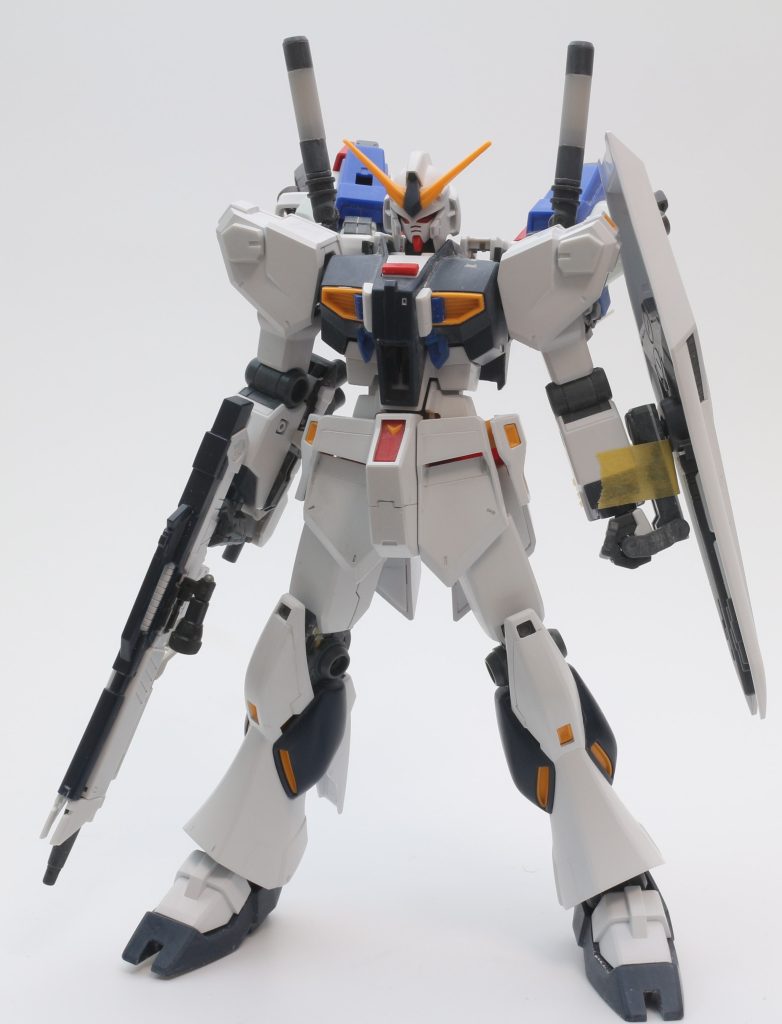 サフ前.この色分けもこれはこれでアリと思いました.が最終は量産型νガンダムカラーにしました.