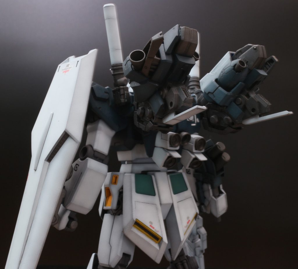 バックパックは様々なキットから拝借しています.