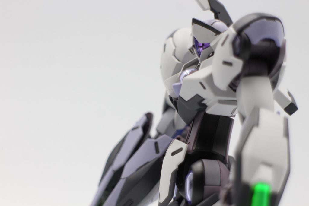 ご覧いただきありがとうございました。水星の機体では比較的人気薄(?)のミカエリスですが、個人的には一番好きな機体です。楽しかった〜