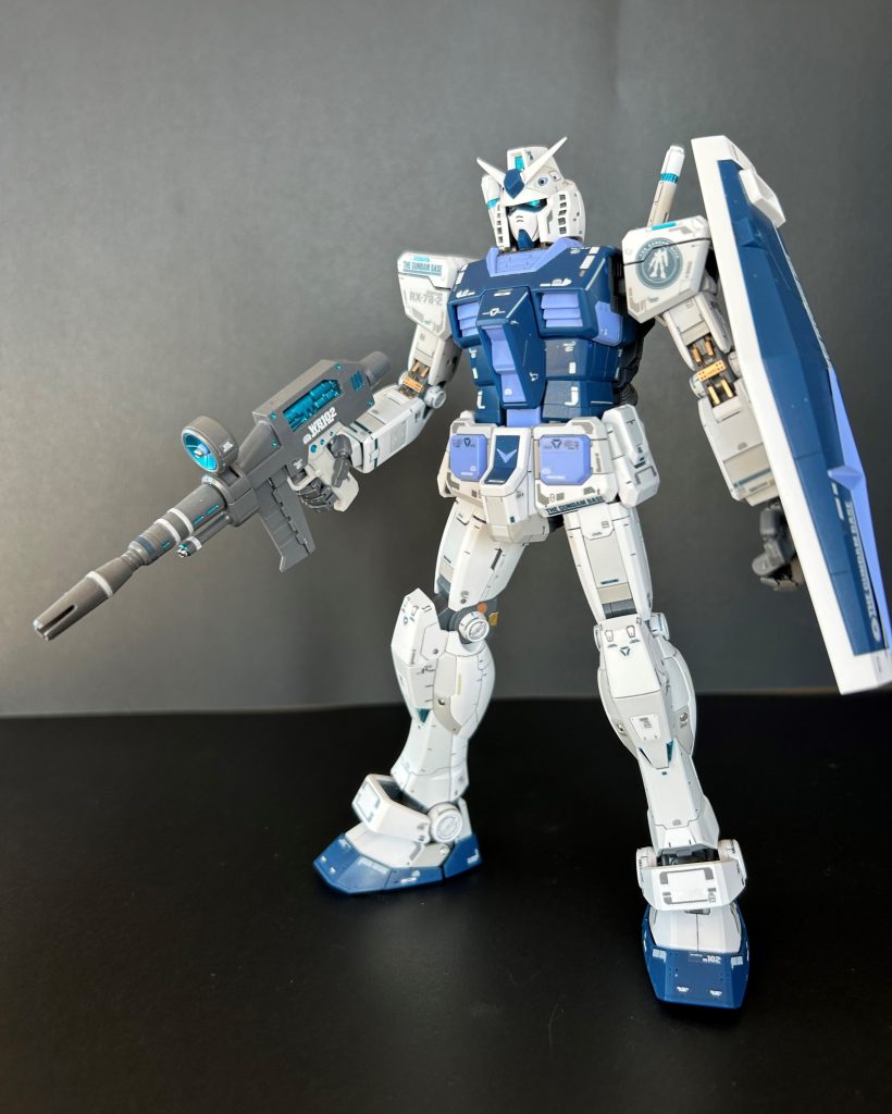 デカールも、付属のリアリスティックデカール、購入した水転写デカールとで多めに貼りました。