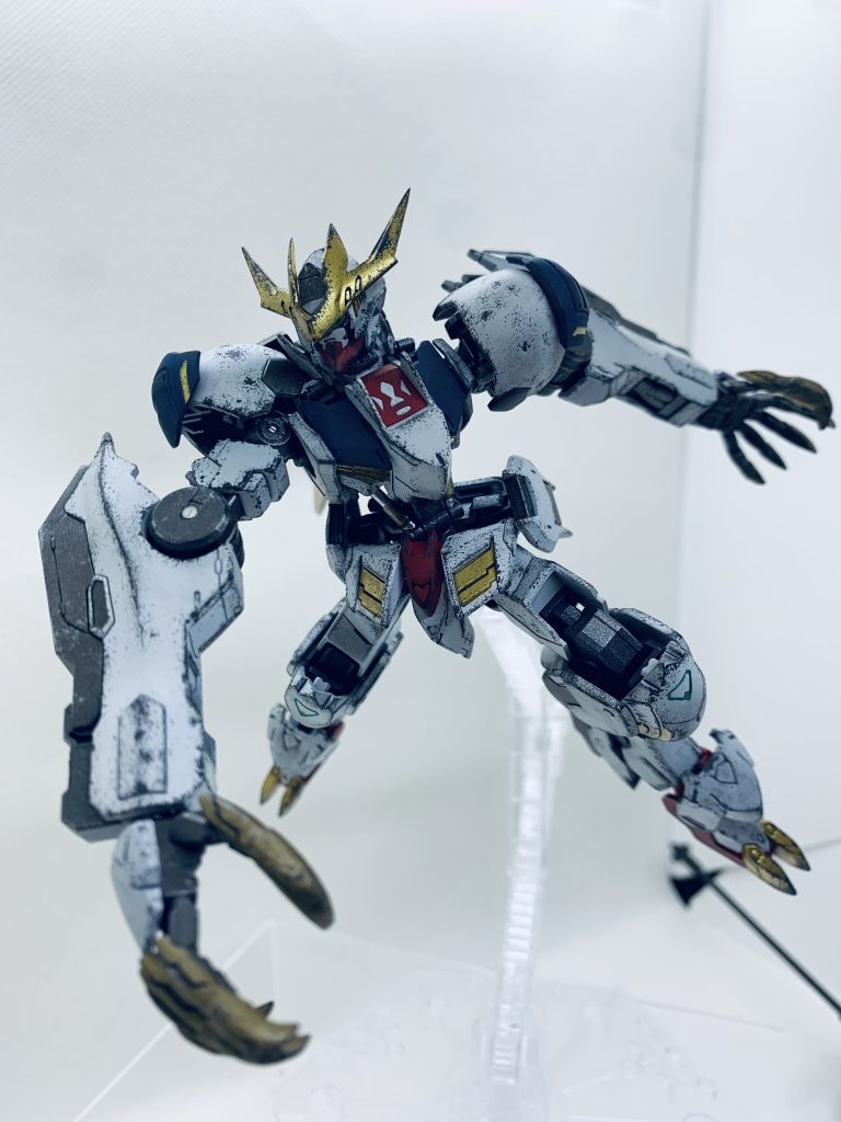 クロー(レクスネイル)はエポパテで追加造形。汚しが下手くそすぎ…