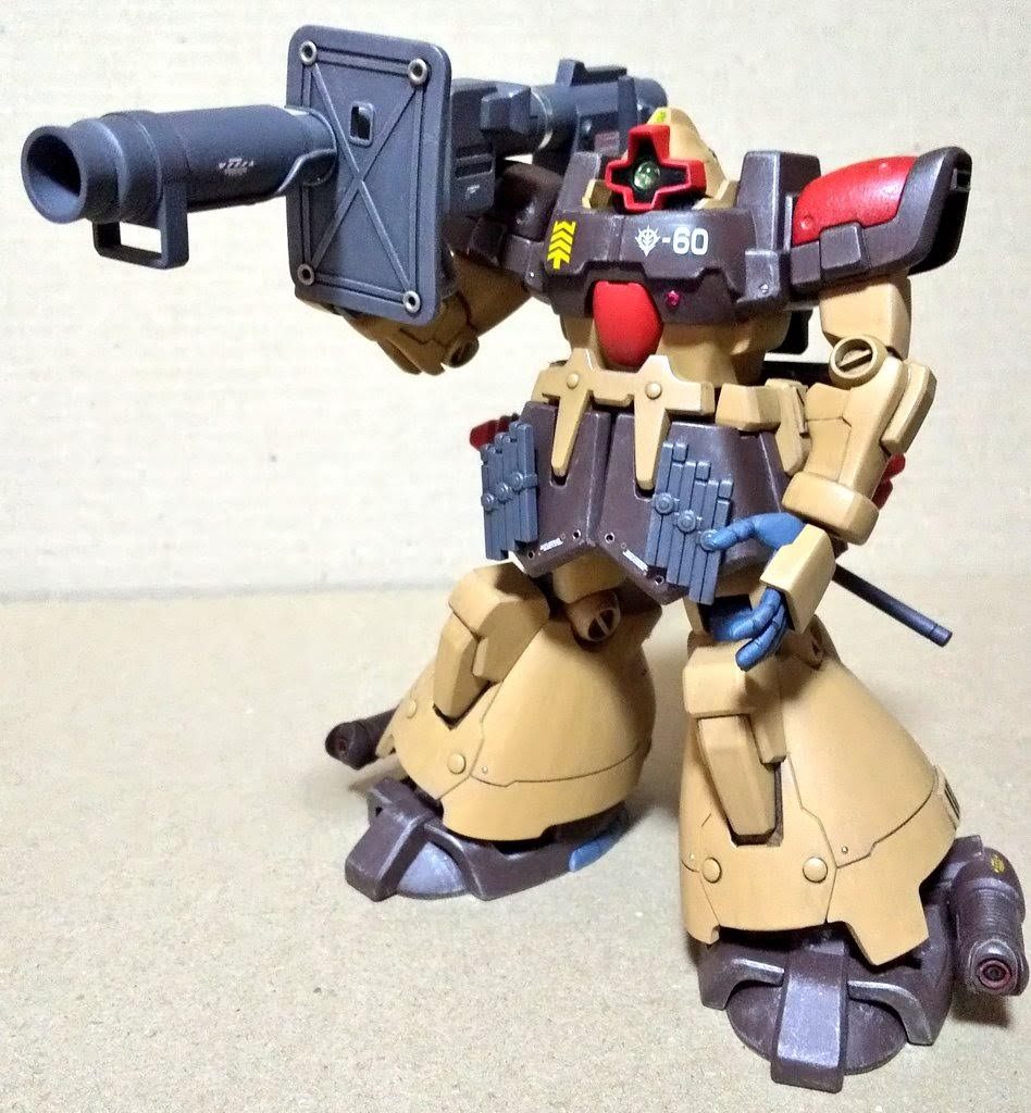 ドムトローペンはサンドカラーが良く似合う。