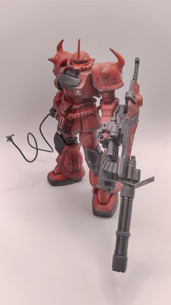 非常に作りやすいキットでしたね。二十年前のグフカスタムのキットと比べると本当に進化してますね。スリムになりスタイリッシュになったような。