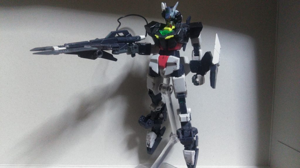 合体完了!!!!「ガンダムアノマリー バーストフォルム」完成です!!!アノマリーは英語で「異常」という意味で、その名の通りプラネッツシステムなのに惑星の名前がつかない、その他いろいろな機能の際など、プラネッツシステムにしては「異常」なことからこの名前が付きました!尚、なぜ「フォルム」なのかはのちのち…あ、この機体は宇宙戦、および中、遠距離戦用の機体です。