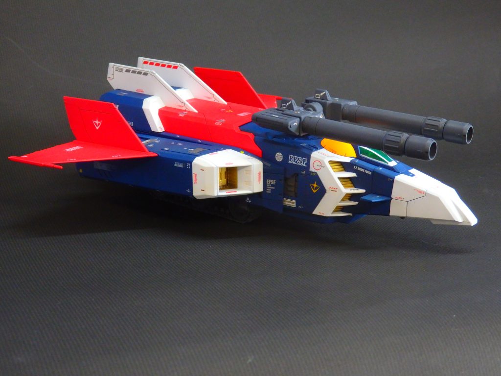 リペイント後のGファイター形態