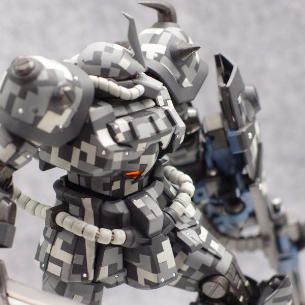 1/144 グフカスタム 市街地戦用デジタル迷彩仕様