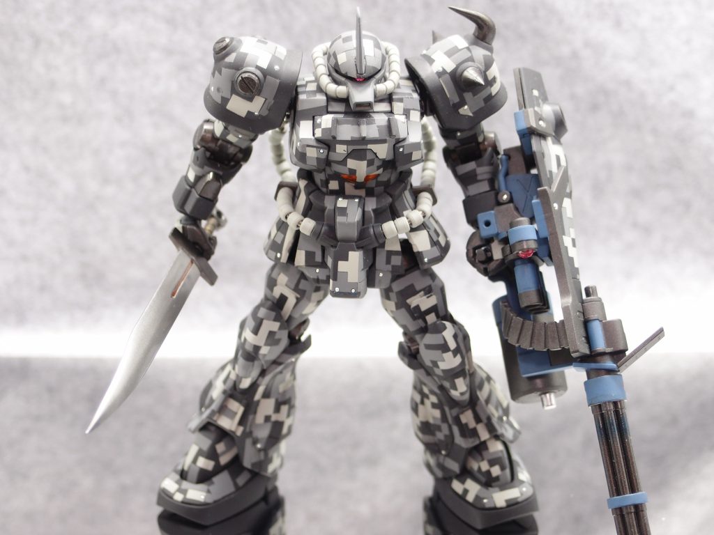 ハイキューパーツさんのドットマスキングテープをベースに、自作の四角に切ったマスキングテープを織り交ぜて塗装しました。