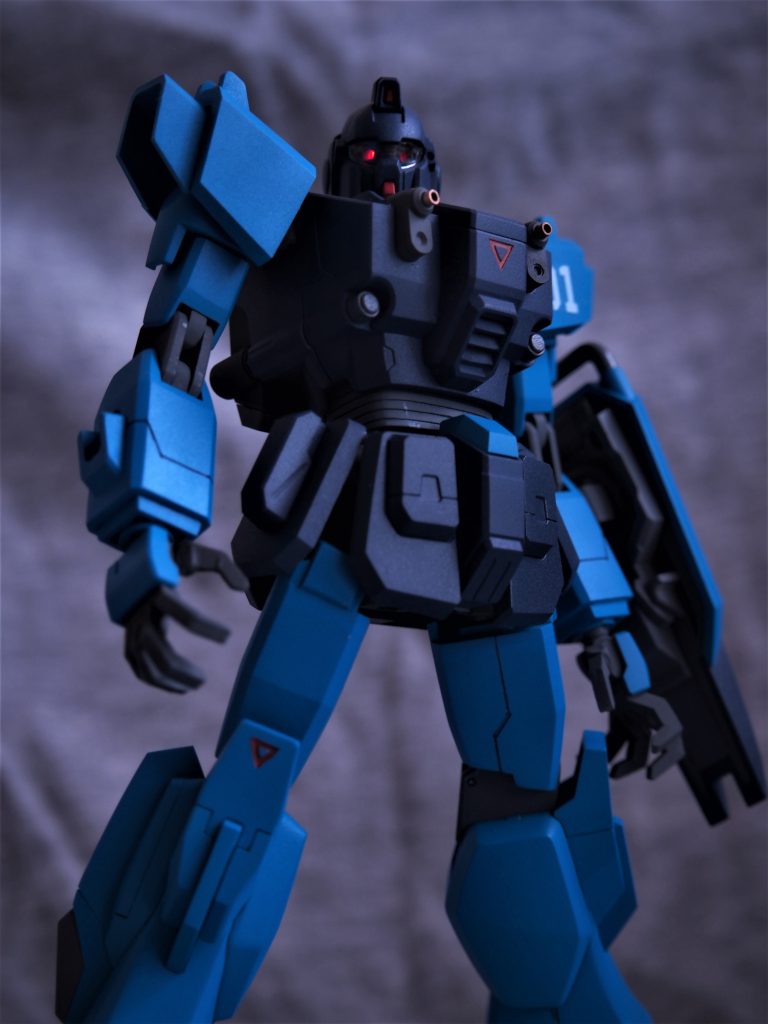 EXAM SYSTEM STAND-BYブルーディスティニー1号機らしい「赤のツインアイ」を電飾で表現できました(^^♪