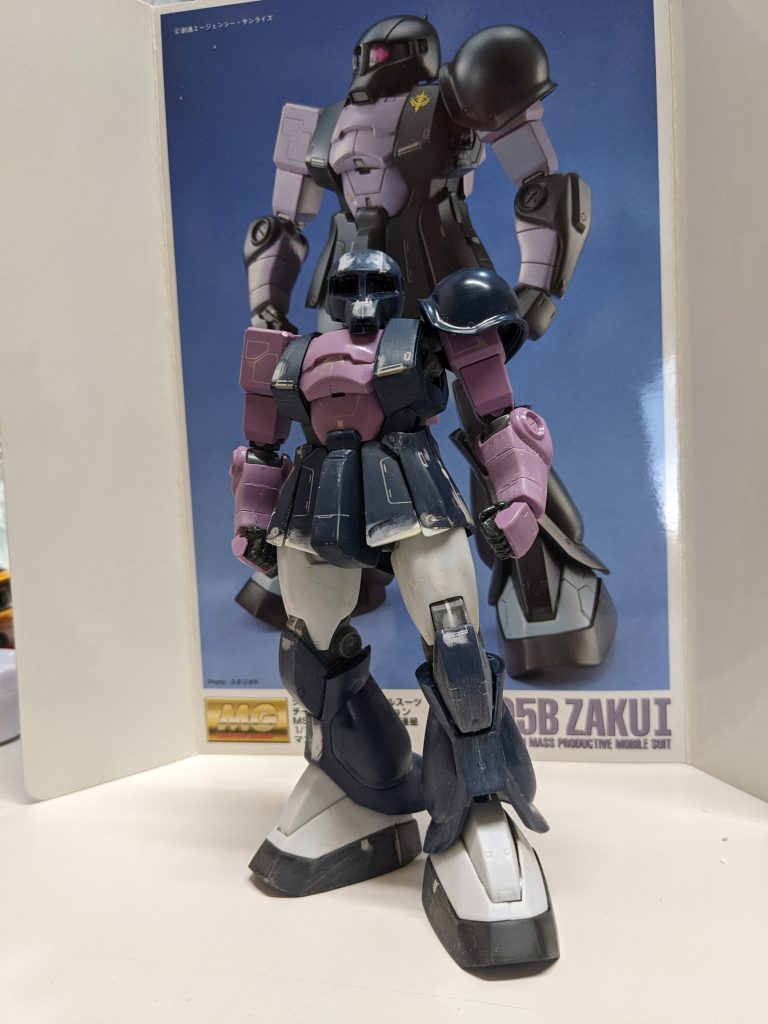 ガンプラの時間です。MG旧ザク