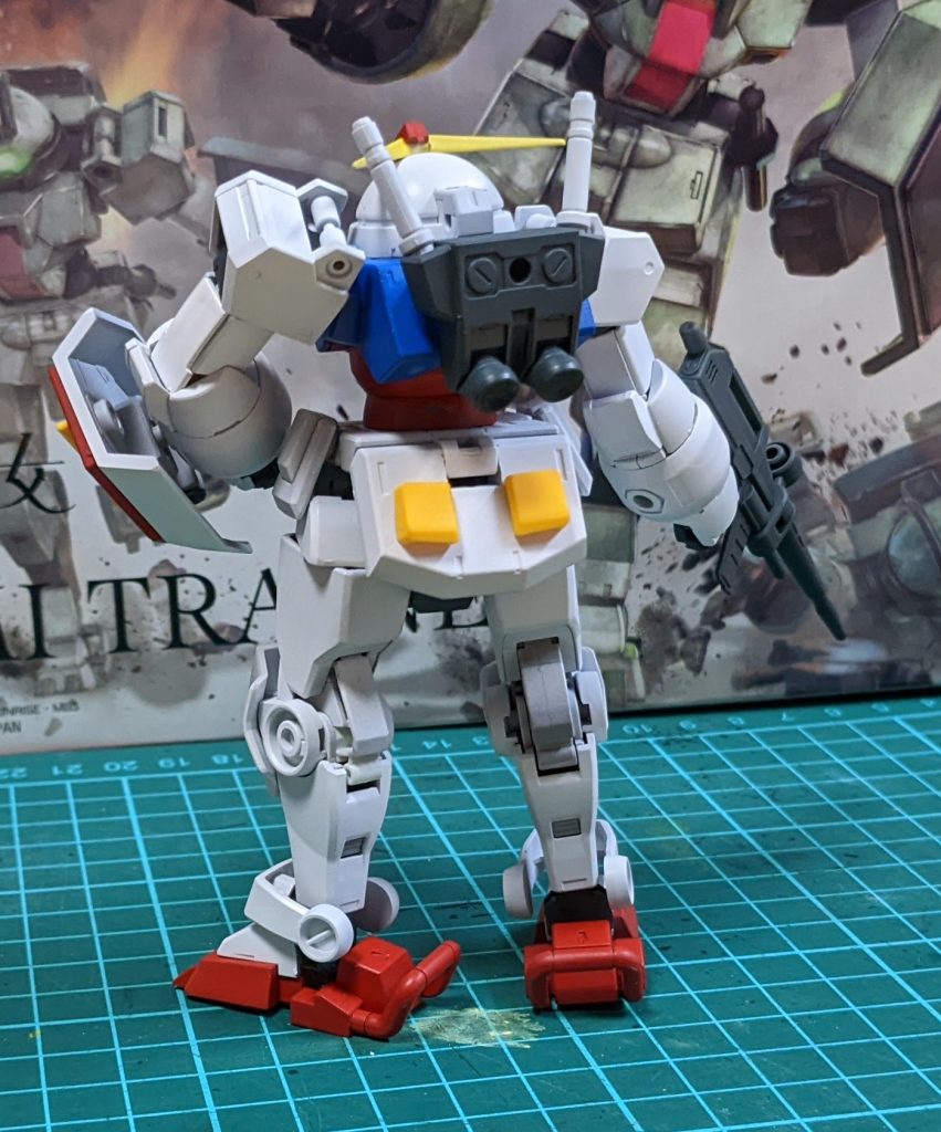 背面ショット腰の部分はカップヌードルのたまご