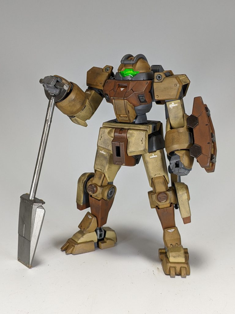 以上です。バンダイの最新キットだけあって可動範囲も組みやすさも申し分ない製品です(唯一膝周りのクリアランスがキツめだけどこれはカバーできる範囲)。キット化例が少なかった教習用機としてこれまでとは違った切り口での改造が楽しめました。