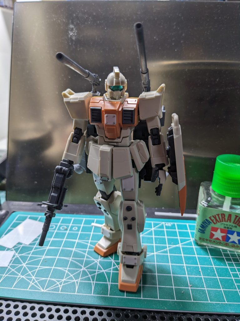 本体はHGUC陸戦型ジム、戦車は30mmアルト(陸戦仕様)を使っております。