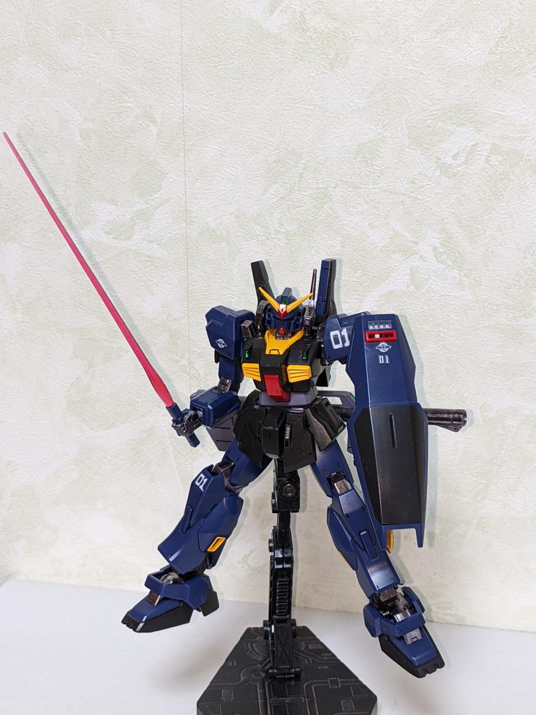 昔の「ガンダムVSZガンダム」でビームサーベル二刀流でグルグル回ってたのを思い出して作りたくなりました。