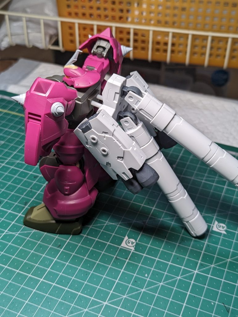 You Tubeで見かけた30MMオプションパーツ装着も考えましたが、今回は、オリジナル仕様にして次回以降、他のMSに使う事にしました。