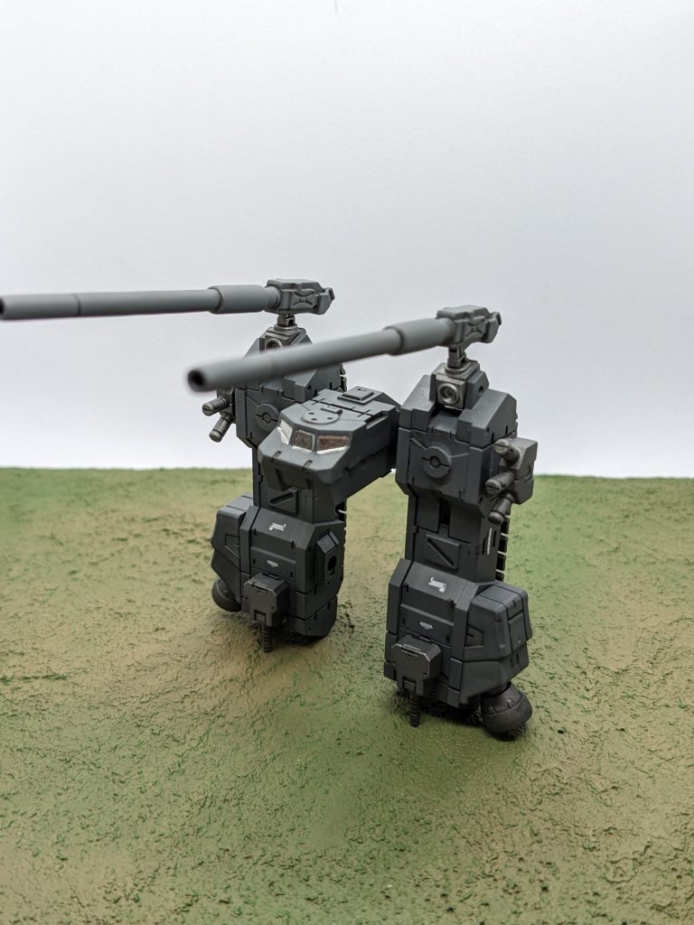 変形戦車61式戦車をイメージして作ってみましたが似ているのは「色」「履帯」「2連装の主砲」くらいしかなく別物になってしまいました😅